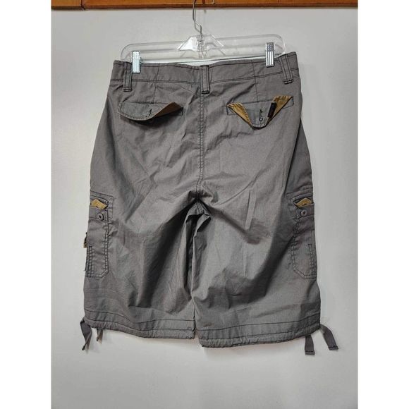 Wear First Free-Band Engineered Gray Cargo Shorts Size 32.A39 - Picture 2 of 3